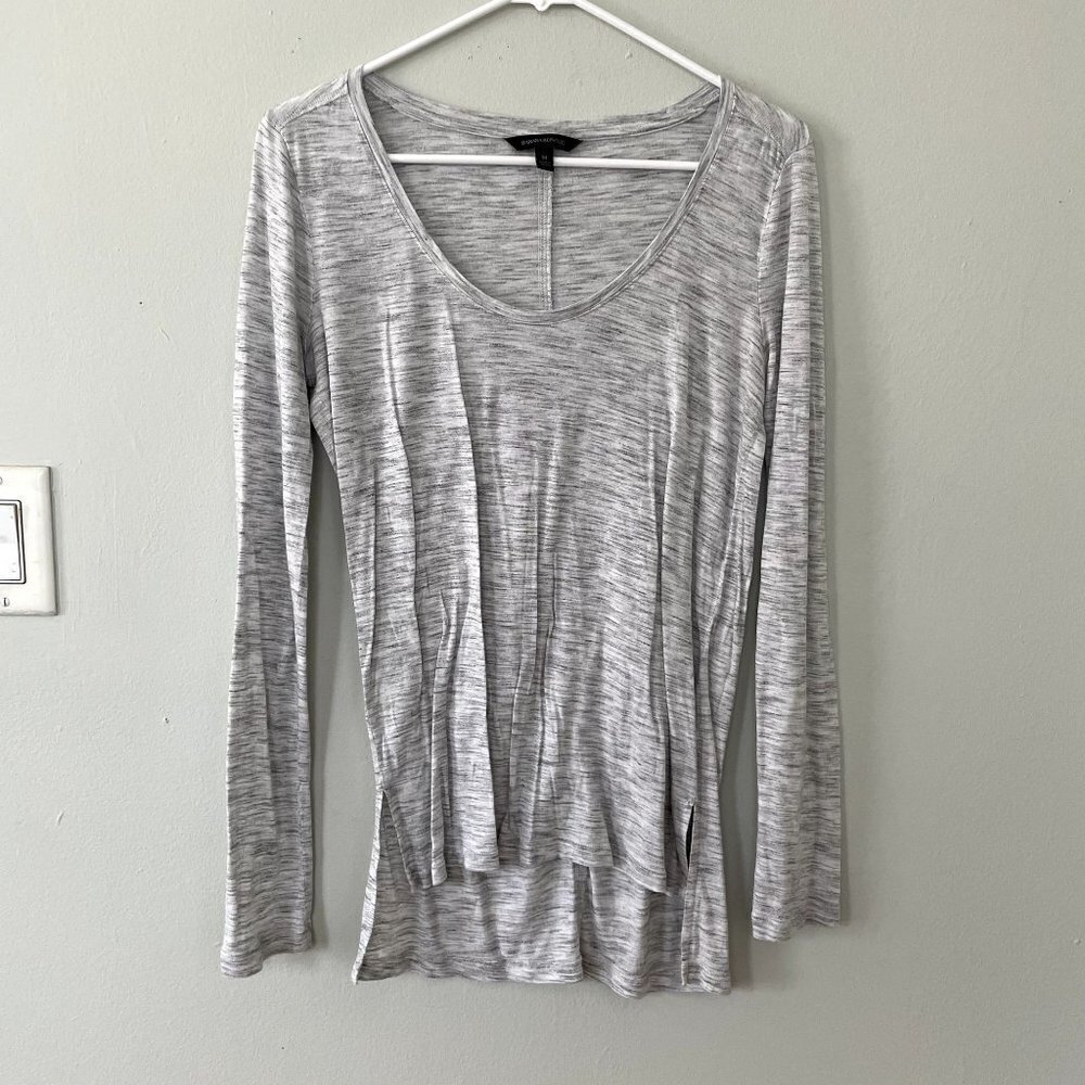 Banana Republic gray long sleeved scoop neck lightweight shirt women size medium